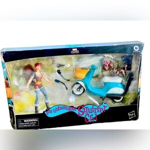 Marvel Legends Series Unbeatable Squirrel Girl w/ Vehicle Action Figure